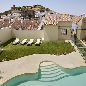 2* Hotel Galeria Essentia
